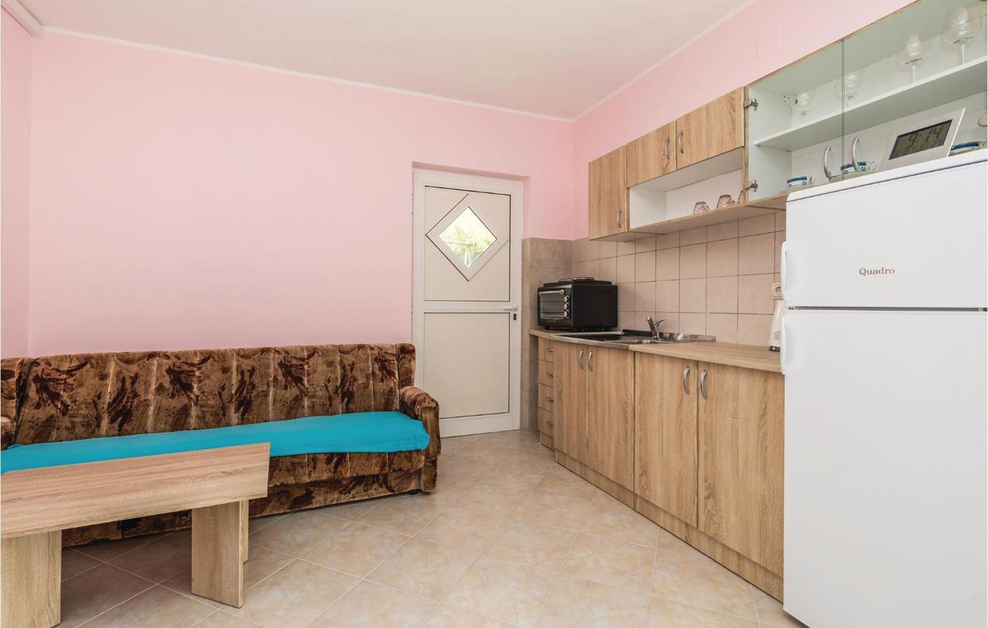 Gorgeous Apartment In Matulji With Kitchen Exterior foto